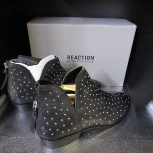 Women's Kenneth Cole  Reaction Size 9 Ankle Boots.  Black.  NWT